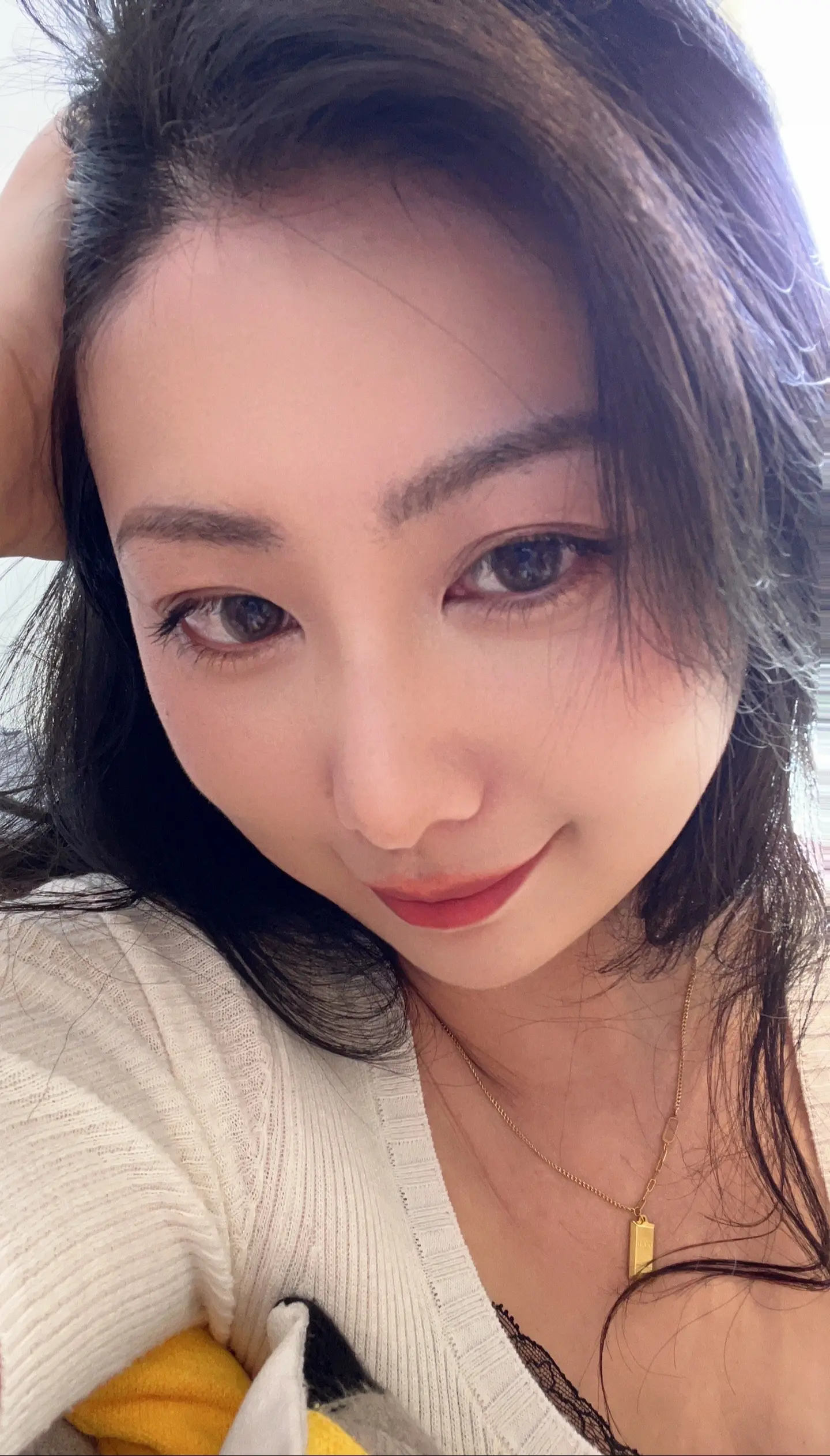 我的爱，给谁都热烈。我爱谁，谁才会特别。