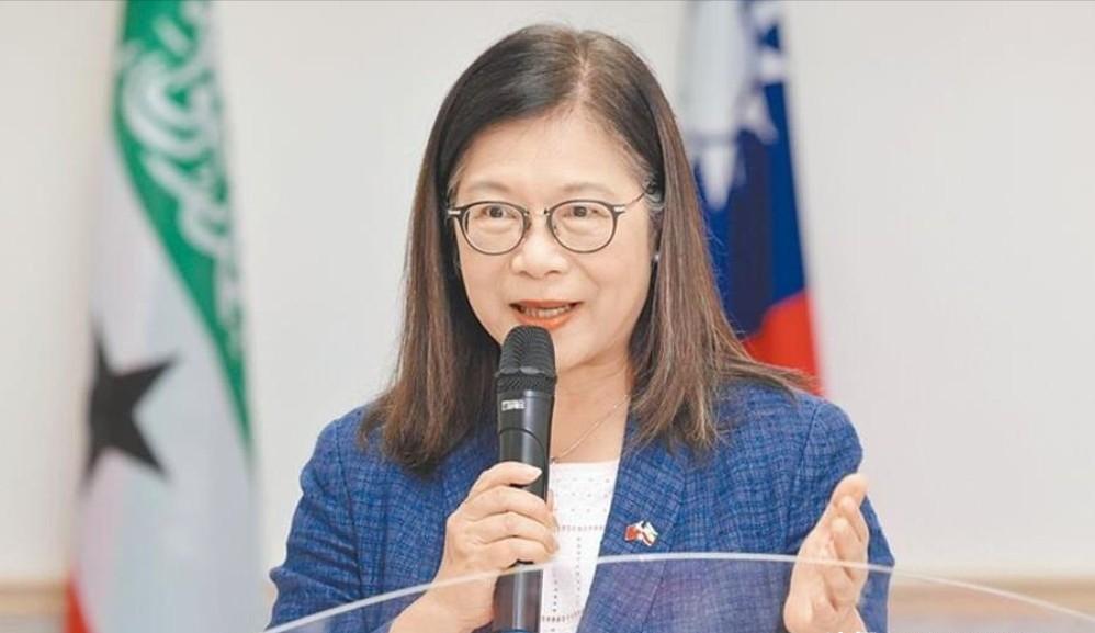 管碧玲不同意郑丽文访问中国大陆！
 
4月7日，岛内“海委会主委”管碧玲表示，她