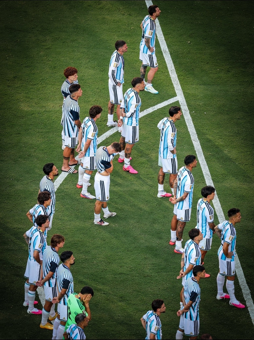 🇦🇷阿根廷足协号召观众致敬国家队