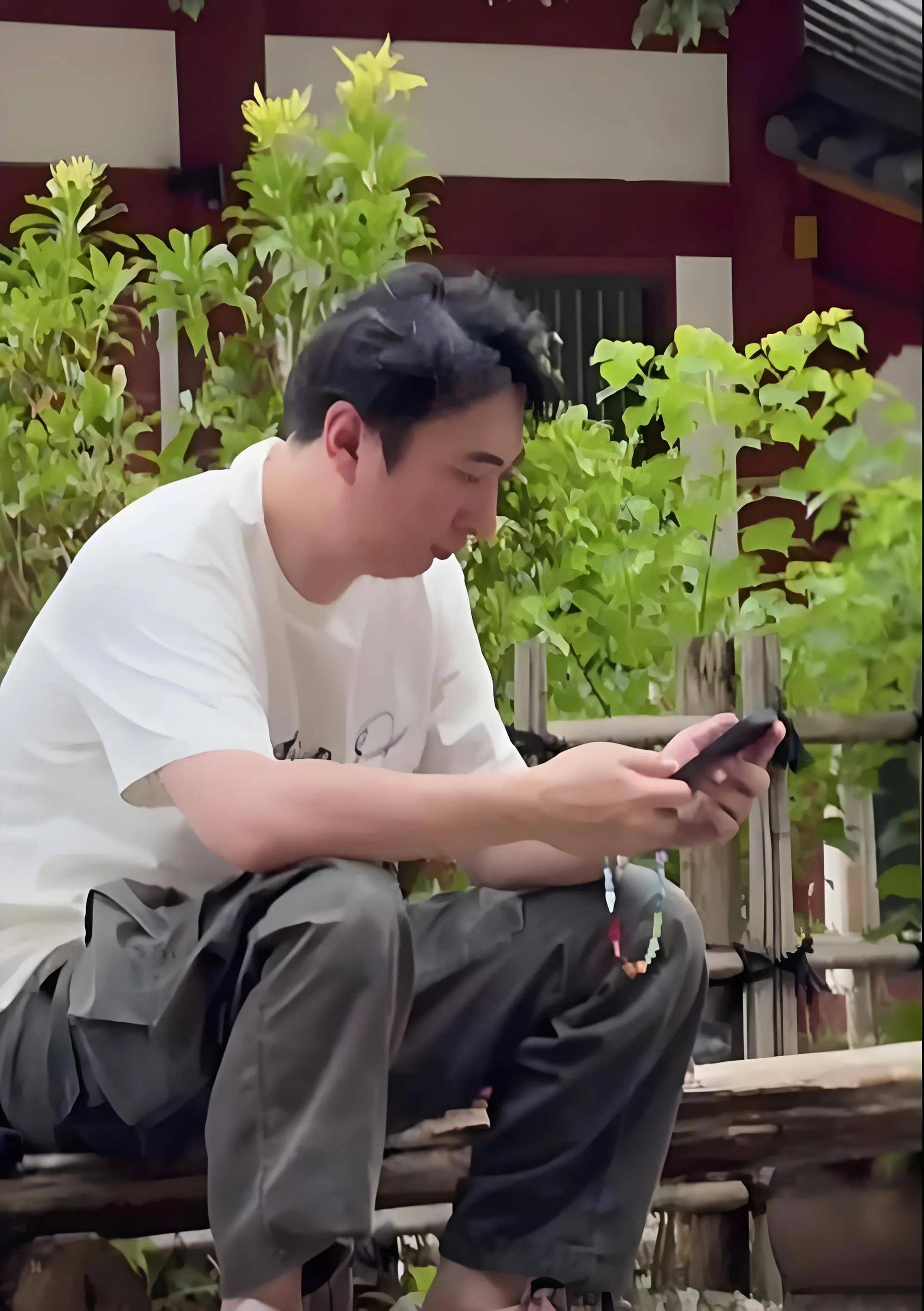 孙宇晨 我的女友景甜要是王思聪知道孙宇晨与景甜之间的纠纷，又该嘲笑孙宇晨了。 ​