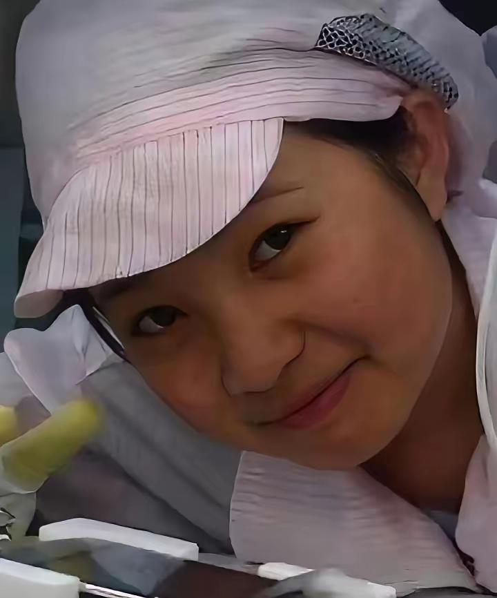 还有人记得这个女孩吗？[呆无辜]