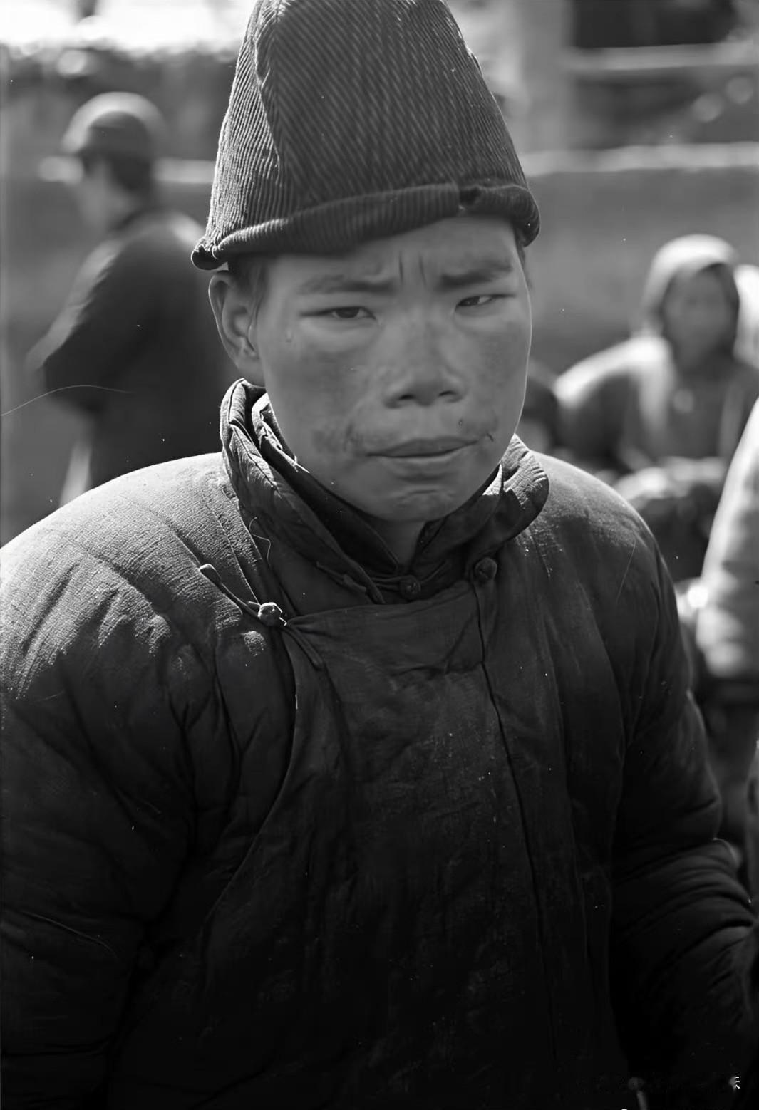 1942年，河南大饥荒，《泰晤士报》记者哈里森·福尔曼拍的逃荒照片

后来美国《