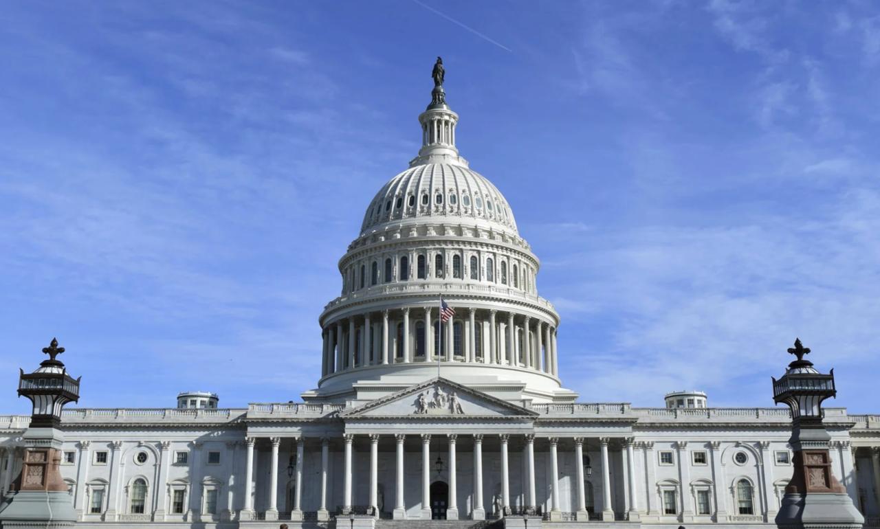 以色列被动又挨炸，

现在靠美国撑腰还管用吗

伊朗伊斯兰革命卫队发起真实承诺4