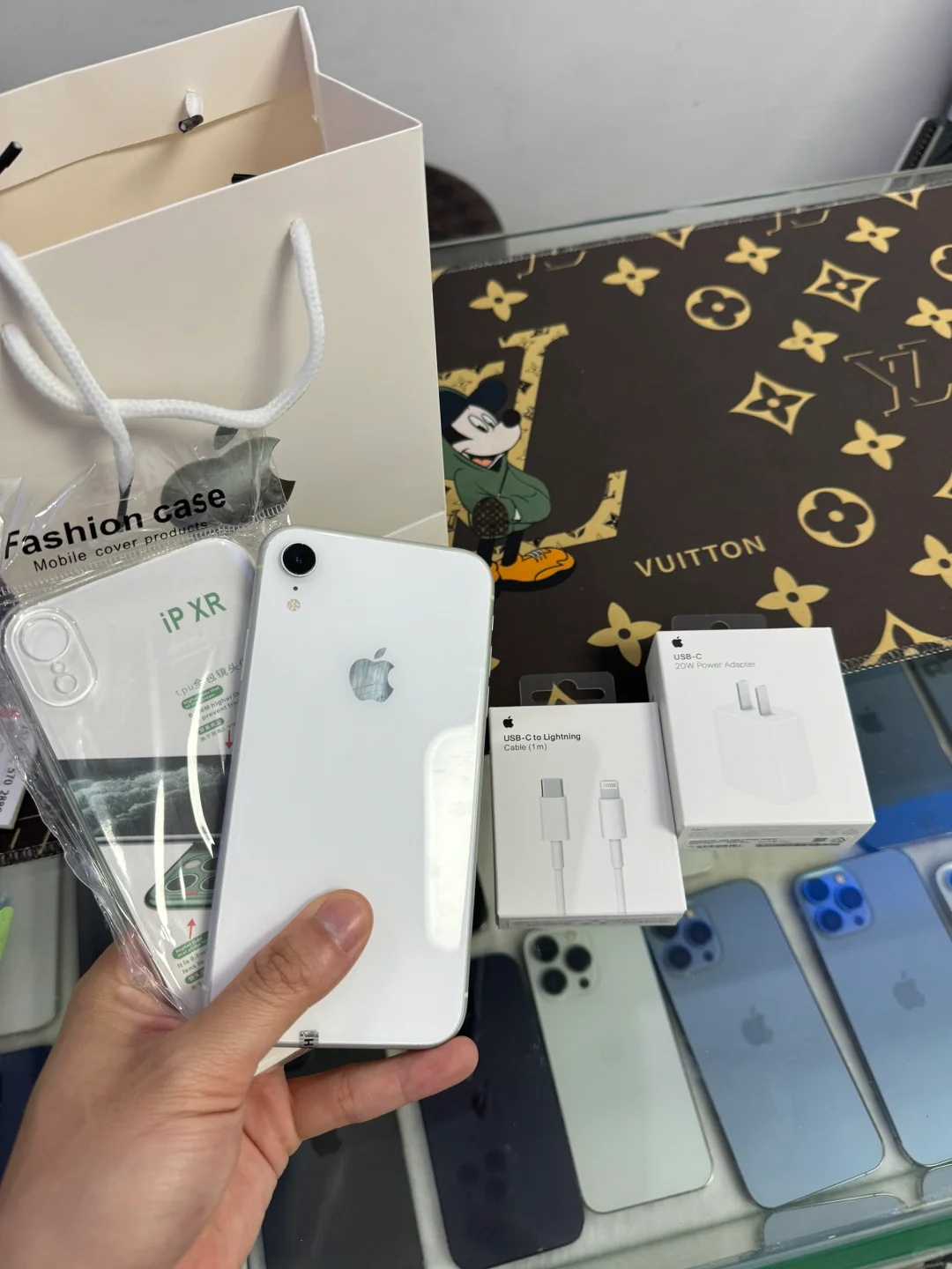 同城闪送📱苹果Xr 国行128G 白色 98新