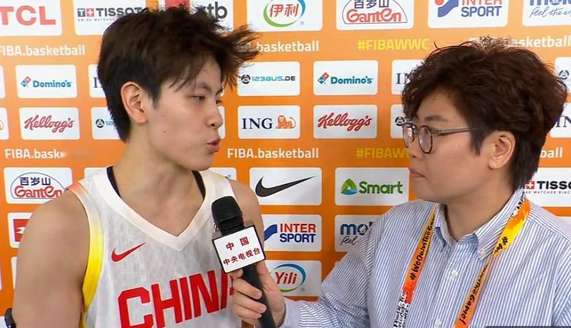 赛后采访，杨舒予评绝平一球：运气运气！
9月6日，中国女篮在世界杯的第二场比赛加