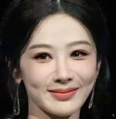 杨紫这到底经历了什么 