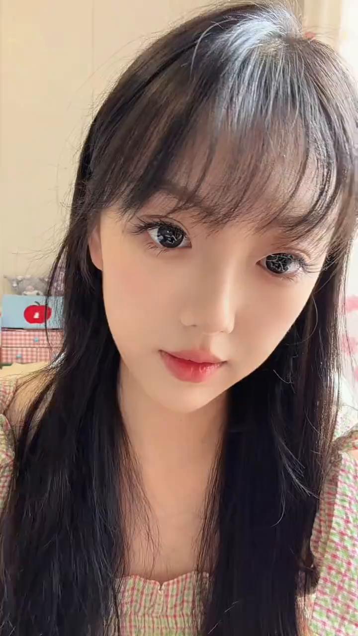 不骂了，今天真的不骂了。虽然早上卖飞了一半，但是不要紧。感谢主力送来的红盘，另一