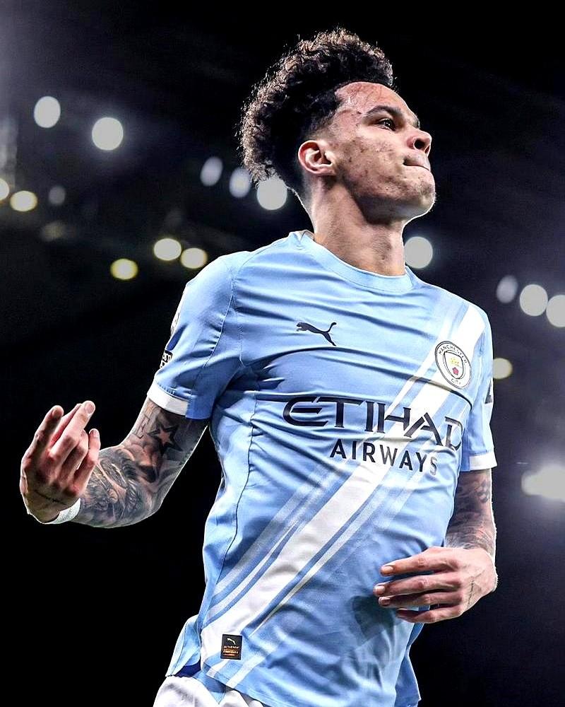 从2500万欧元到1.2亿，曼城这笔买卖算是亏到家了。

当初在曼城，帕尔默就是