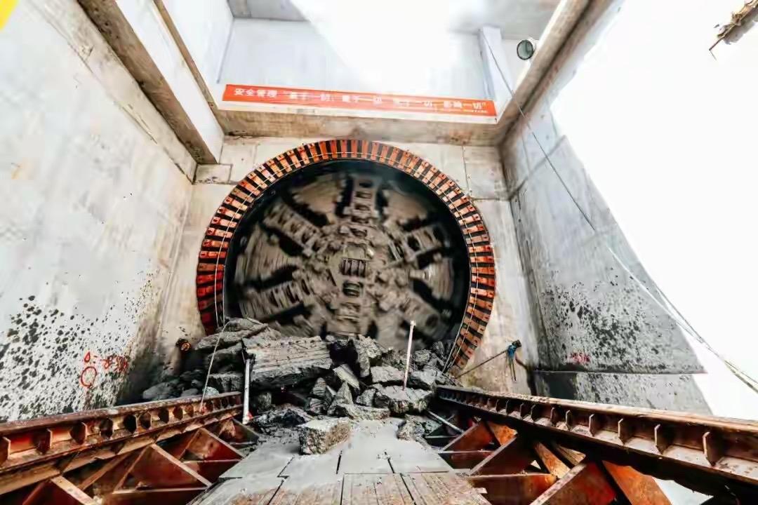 杭州地铁18号线迎重大突破！全线首个双线洞通区间顺利贯通

好消息传来，7月30