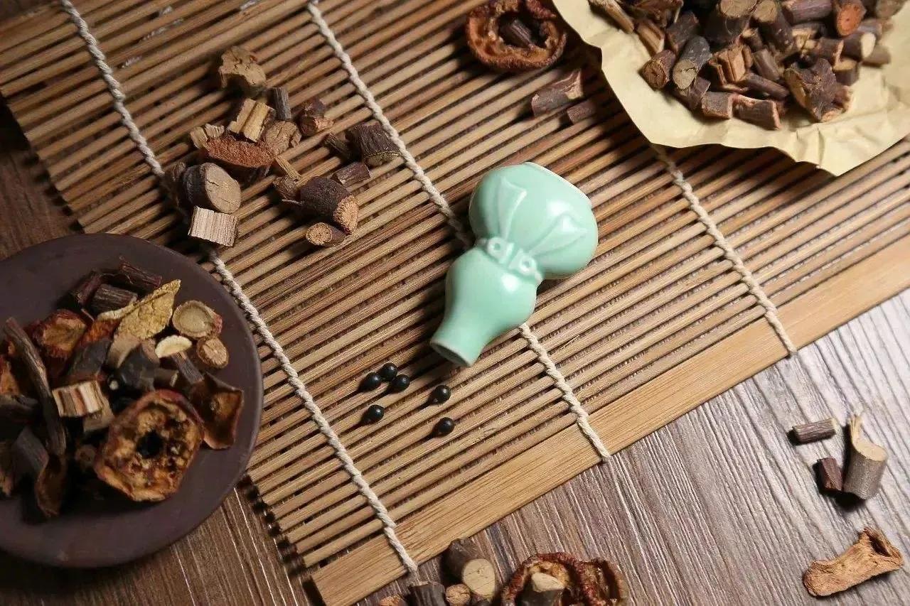 你还在为身体不适而烦恼吗？其实，医院不愿开、药店不想卖的中成药，可能是你解决健康