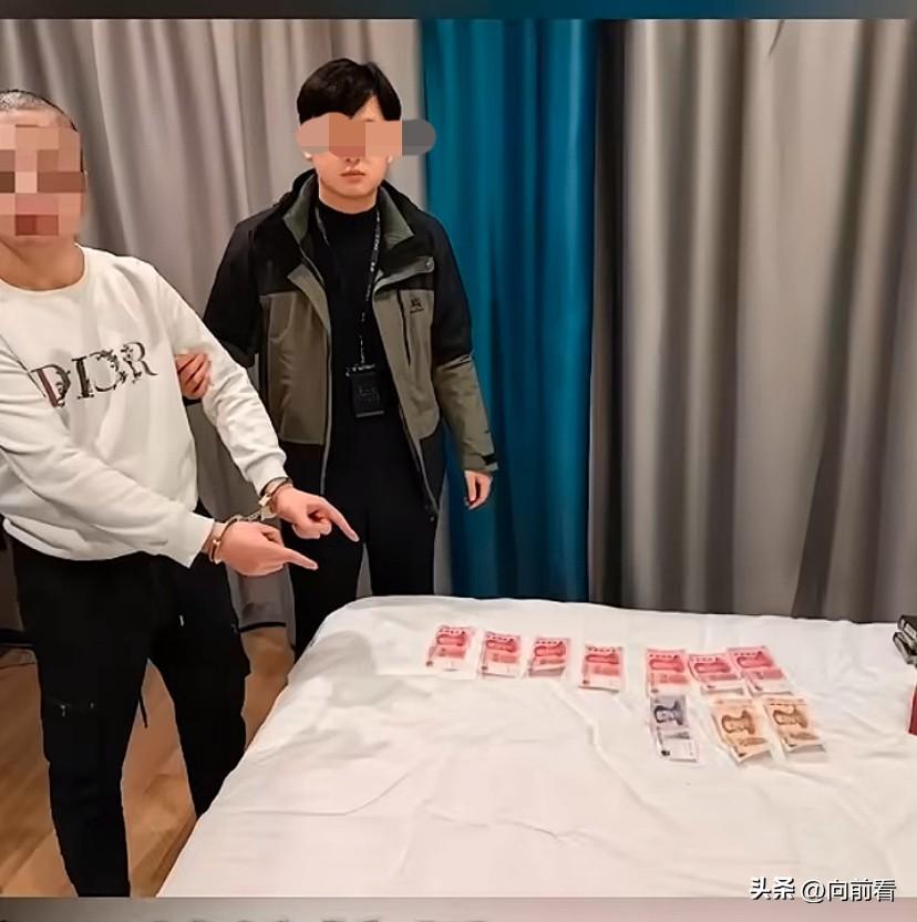 太嚣张了，我敢说这是史上最狂的小偷，偷东西后连拍42条视频高调喊话警察：“我是小