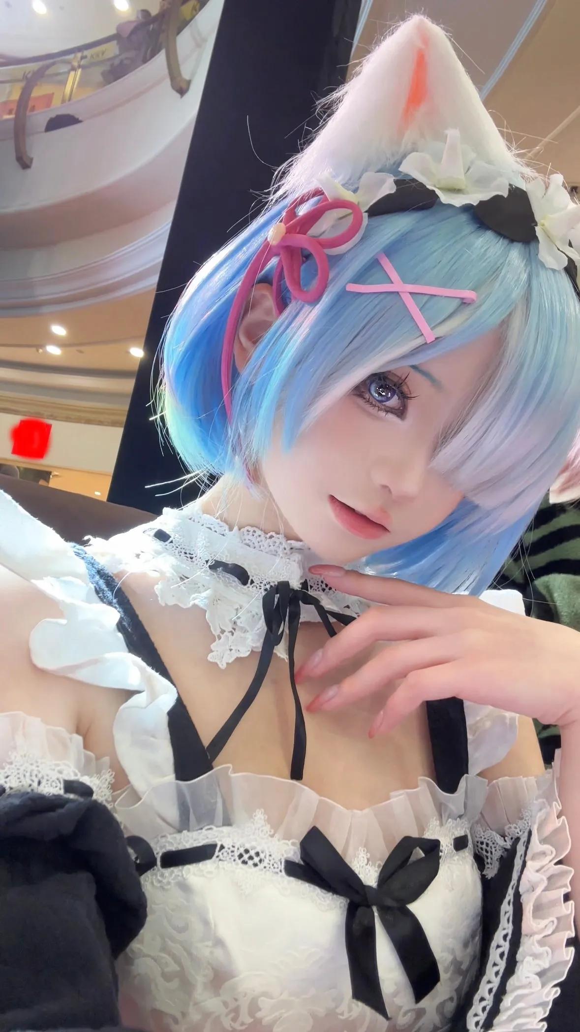 蕾姆，那么可爱，谁能忍心打一巴掌!#游戏# #二次元#