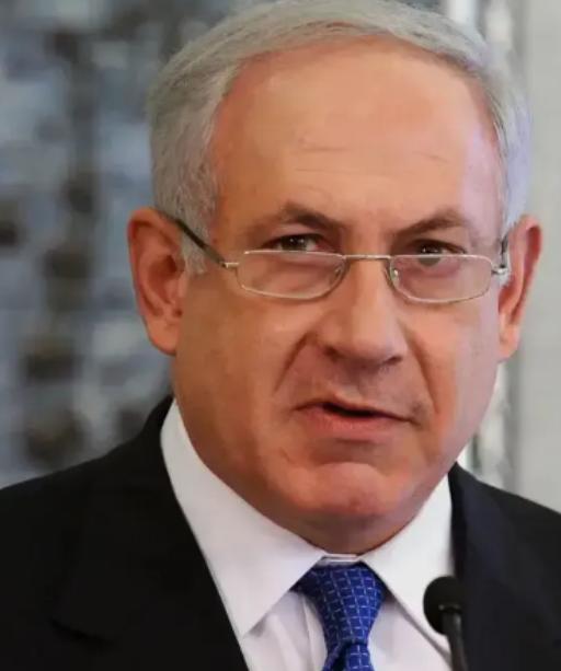 以色列向美国开出了致命的诱惑，只要美国帮助以色列，那么其他中东国家不想让美国驻军