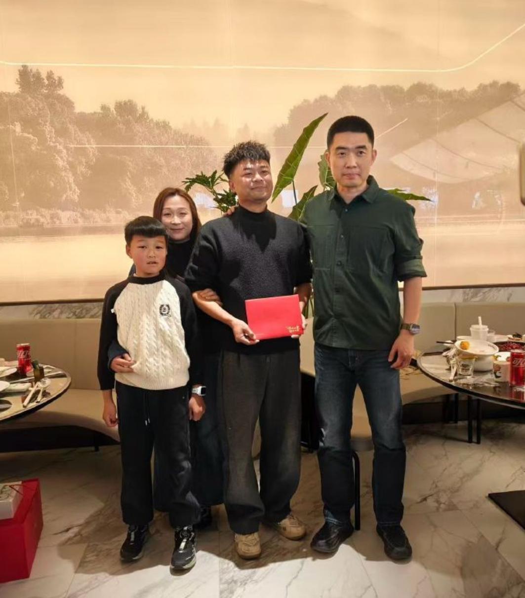 免费置换权益，这就是最好的营销，各方共赢！
前不久，一则理想车主救人的视频在网上