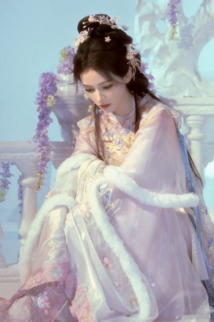 好六夜的女明星们好六夜红毯双11疯狂好六夜今天晚上的好六夜红毯，女明星们每一位都