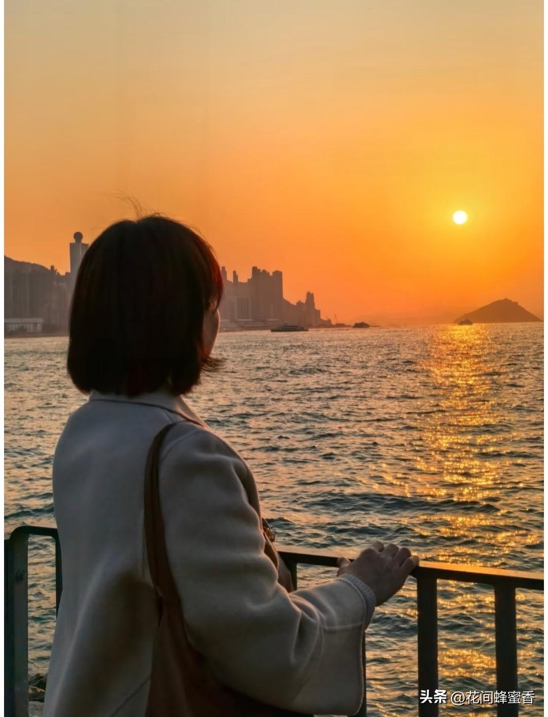 如何接受自己在慢慢变老变老不是失去，而是沉淀与从容。接纳岁月痕迹，好好爱自己，每