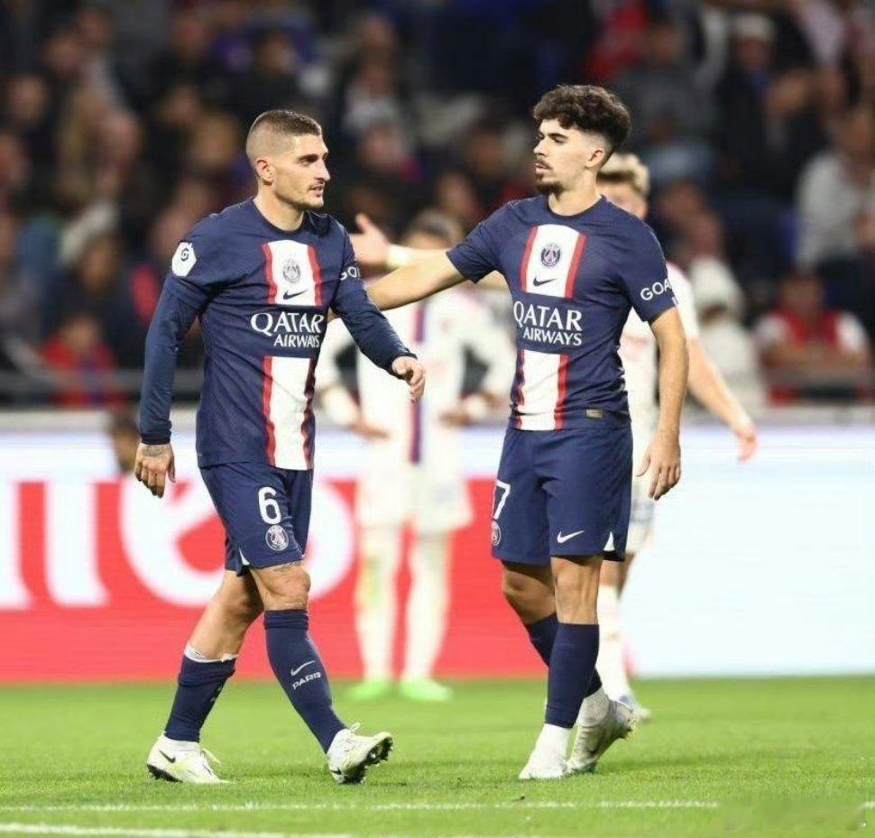 维蒂尼亚：维拉蒂是一位伟大的球员，梦想能赢得金球奖维蒂尼亚在过去两年的进步令人瞩