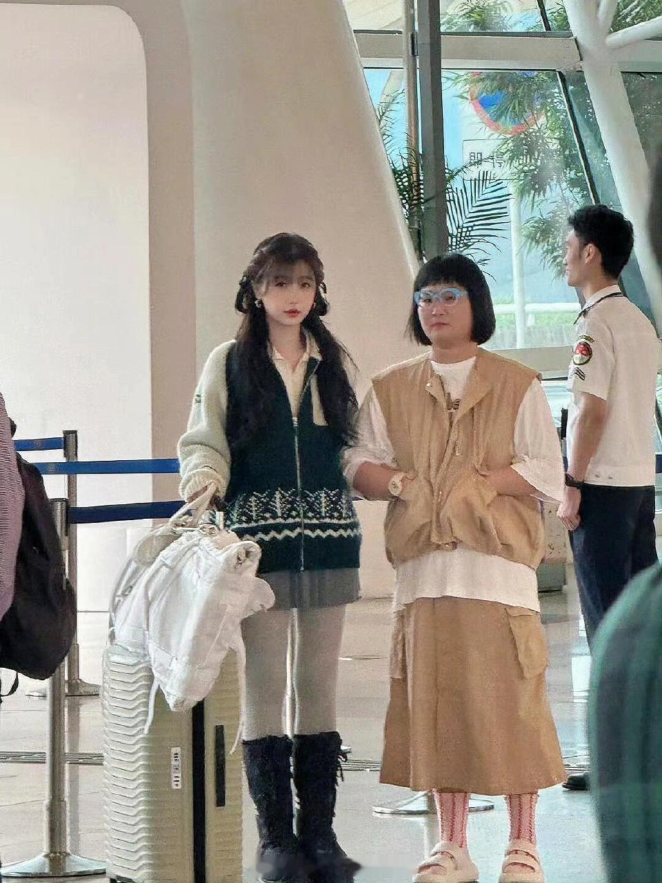 直观感受到虞书欣的身高169高妹满屏的腿 ​​​