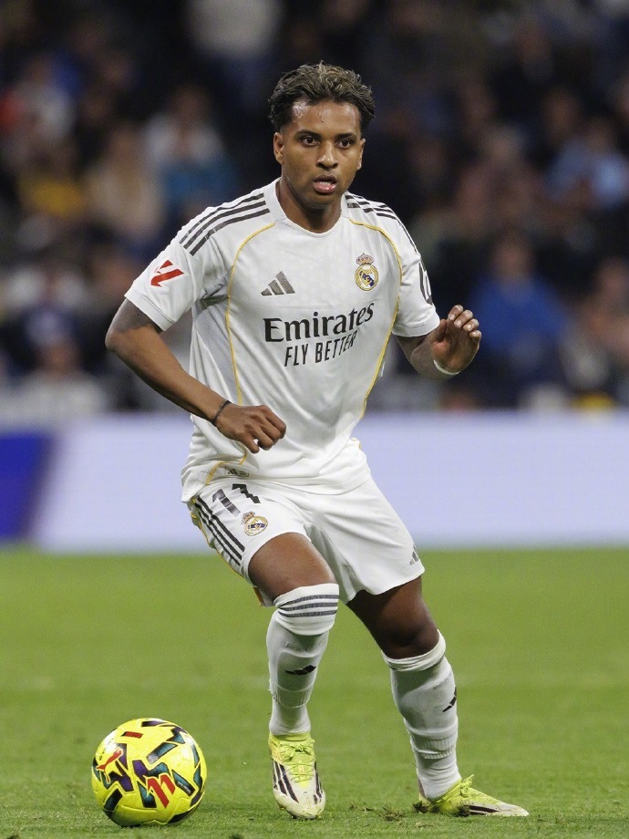 #罗德里戈说这是人生最灰暗的日子# 皇马官方此前确认，罗德里戈右膝前十字韧带断裂