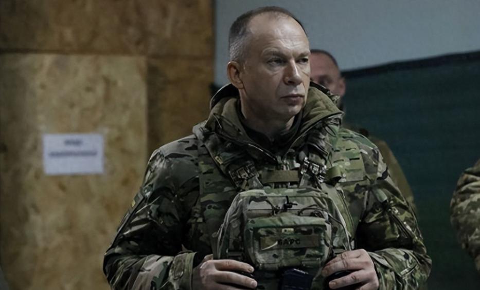 【乌总司令谈俄乌损失，揭锡韦尔斯克撤军背后】乌克兰武装部队总司令瑟尔斯基接受乌媒