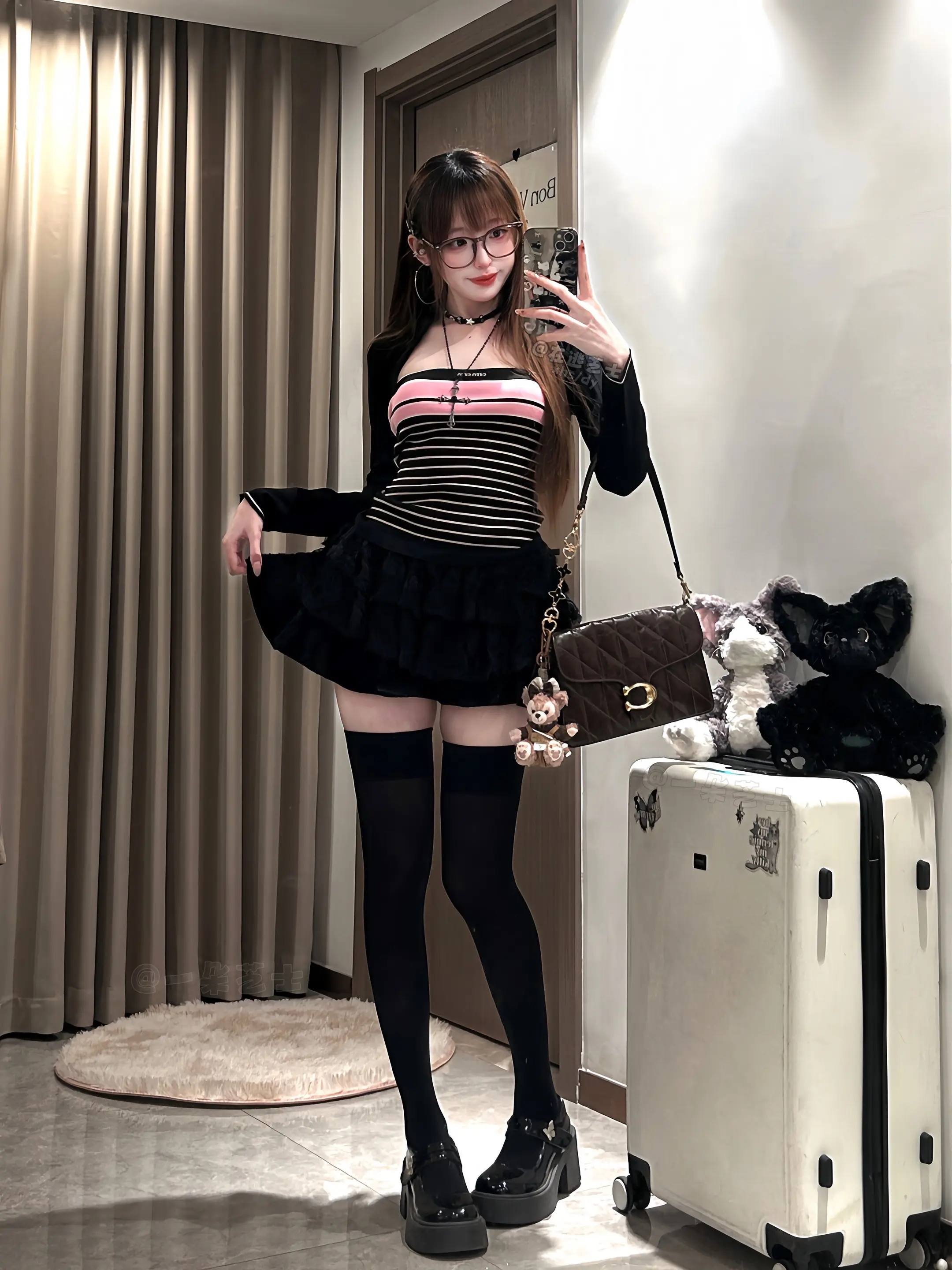 刚醒 怎么没人夸夸我是爱睡觉的乖宝宝