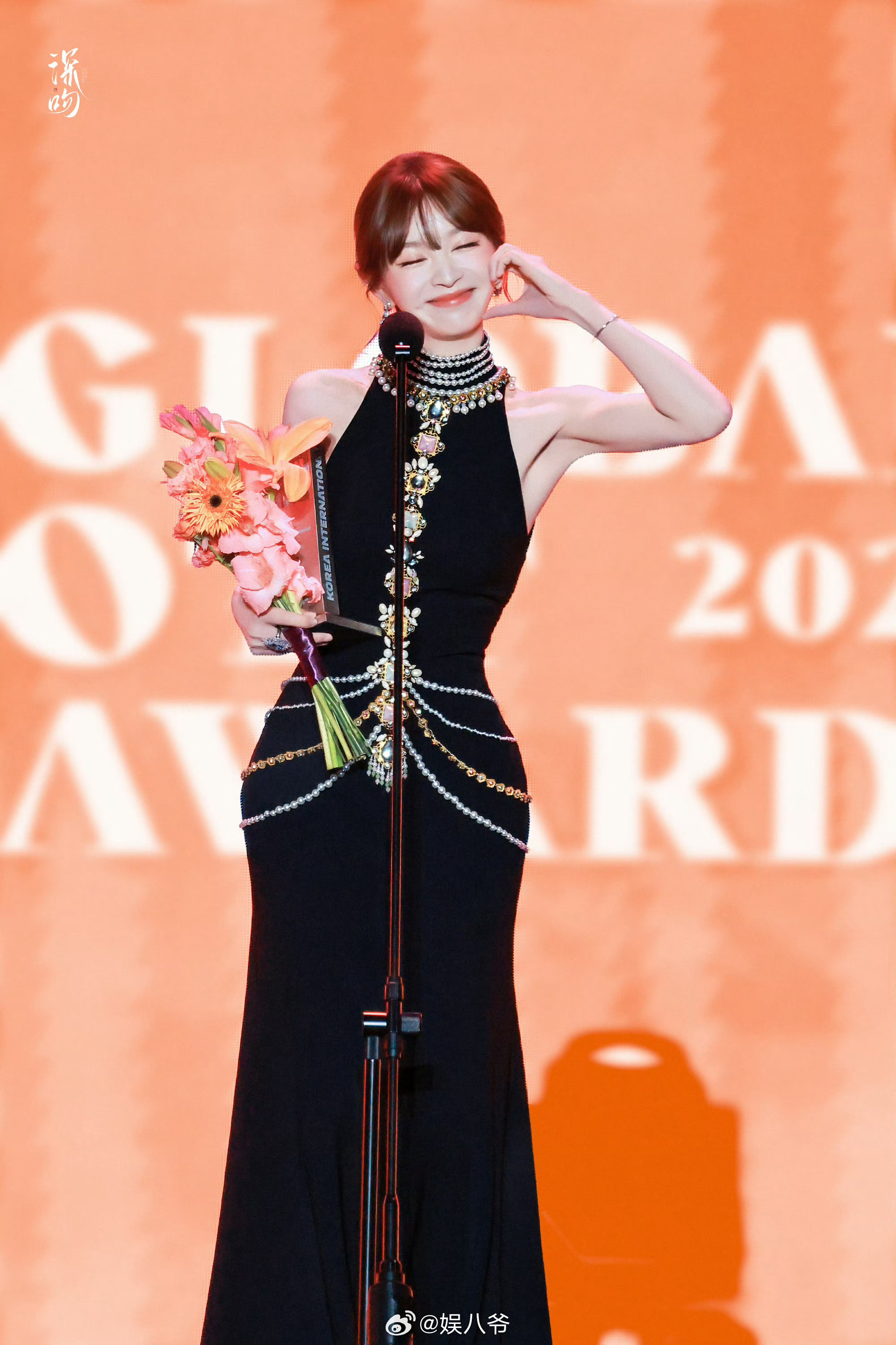 恭喜田曦薇获亚洲内容大赏人气奖🏆，美萌小田闪耀小韩