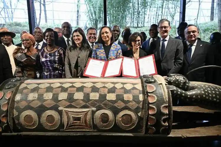 法国刚通过的文物归还法案看着很美好，实则藏着不少门道，别天真以为圆明园的宝贝马上