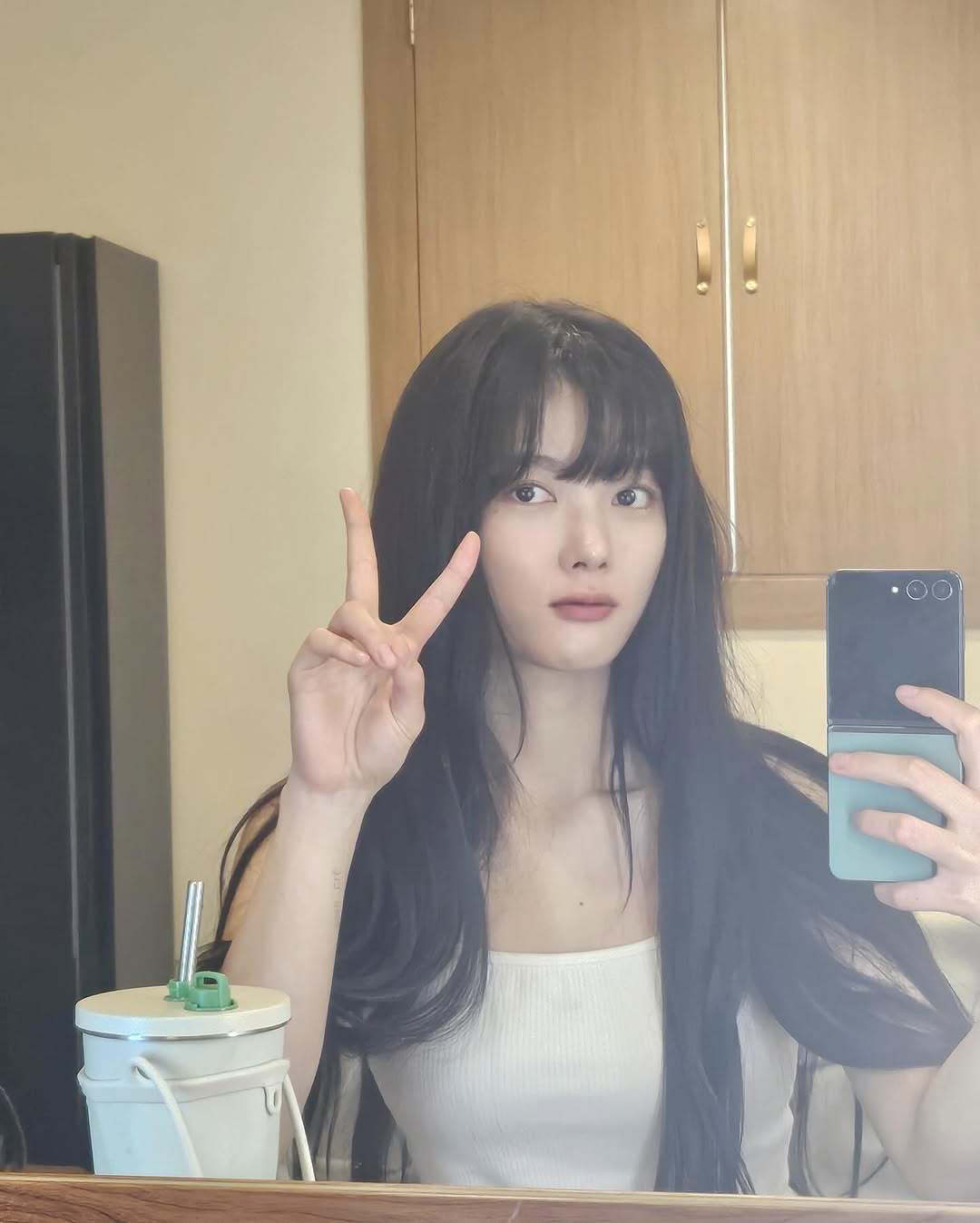 金裕贞KimYouJung💛 更多↓1/2👉🏻2/2👉🏻 ​​​