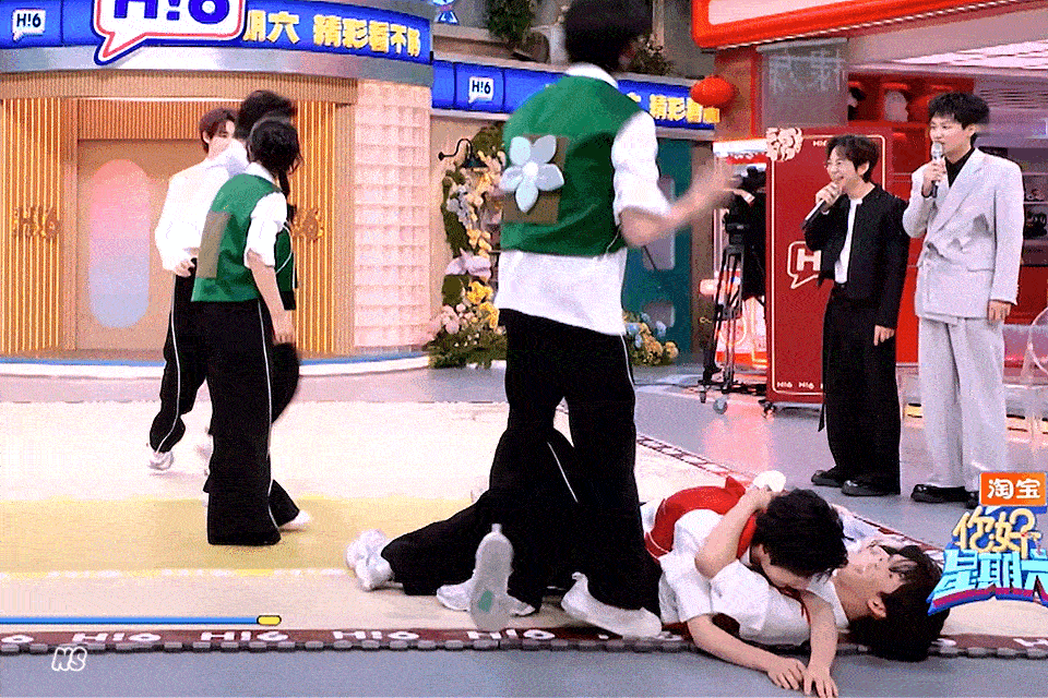 你好星期六收视率第一哇塞!《你好星期六》霸气登顶收视第一👏 实时收视0.661