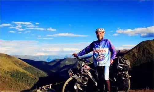 2014年，骑行大神李聪明独自一人骑着自行车进入西藏羌塘无人区，随后彻底失联。直