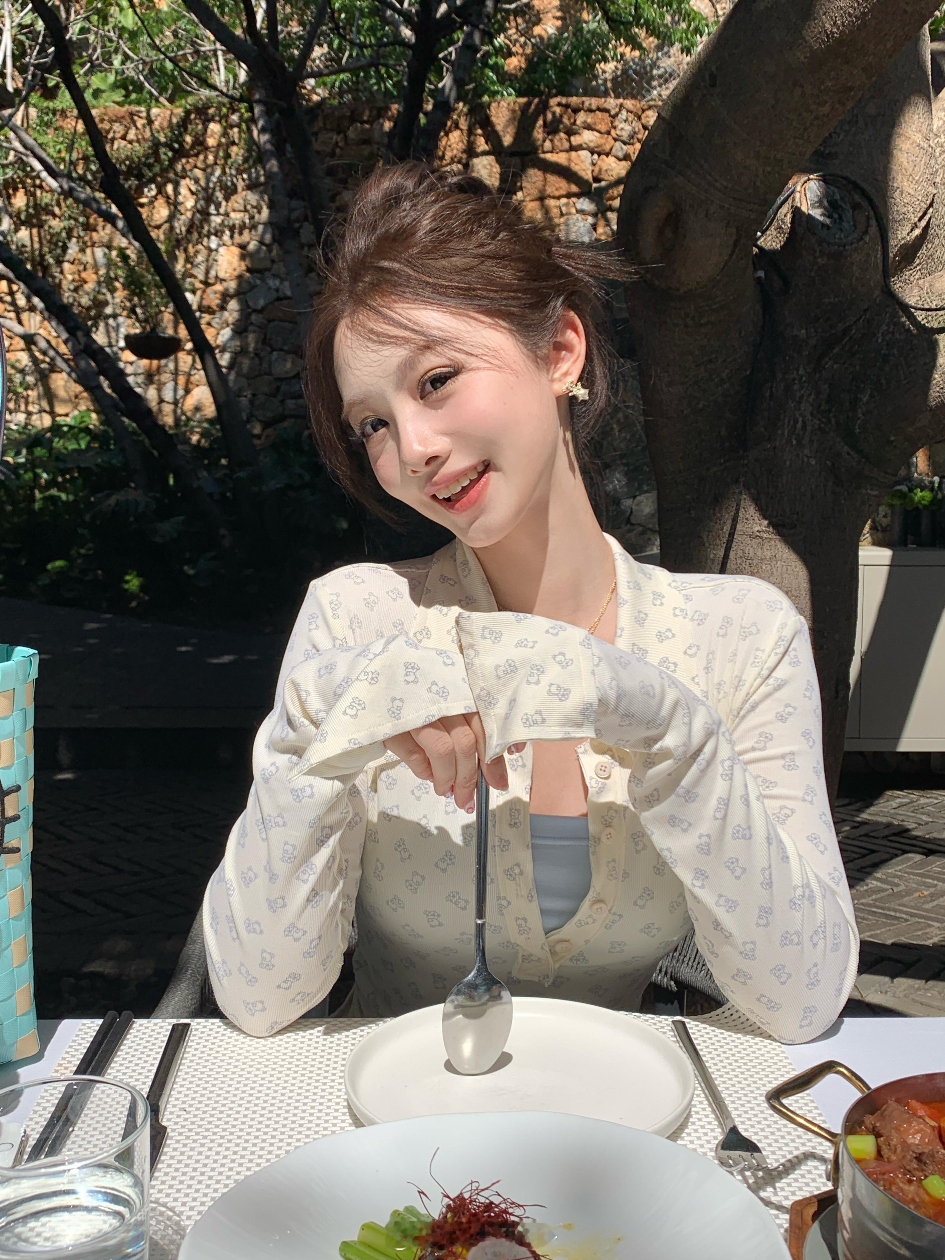 ⁺₊♡ cream🐇/🧁🐬₊⁺ ​​​