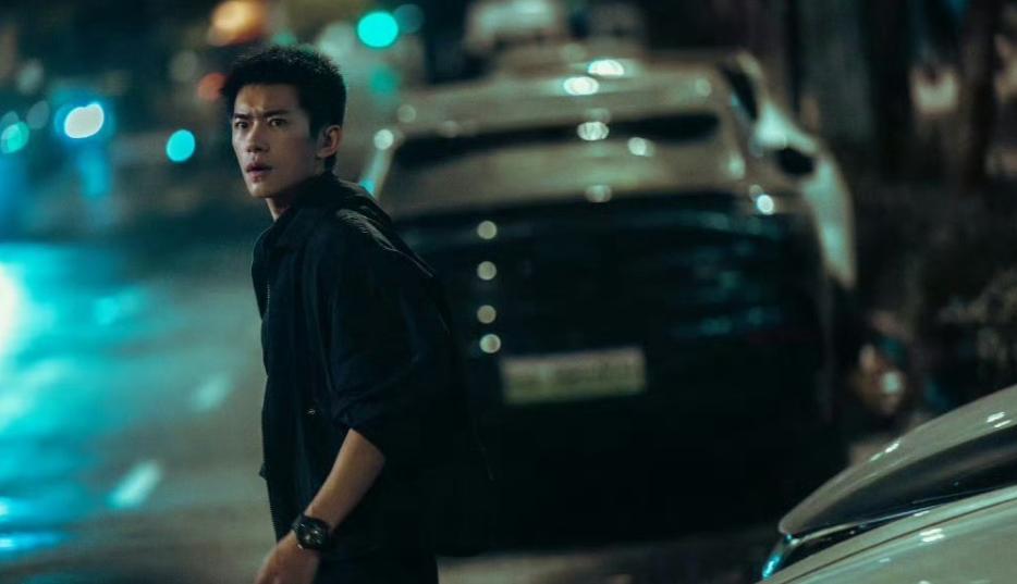 谁懂啊！刷完《惊蛰无声》直接被易烊千玺狠狠拿捏，从文戏张力到动作细节，每一处都戳