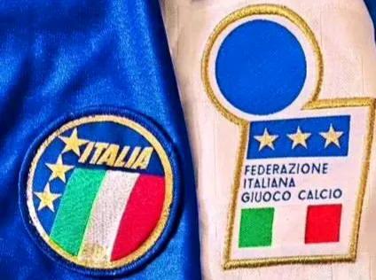 🇮🇹意大利足球
有一些意粉，一直活在历史里
有些所谓的意迷，把以前的老队员和