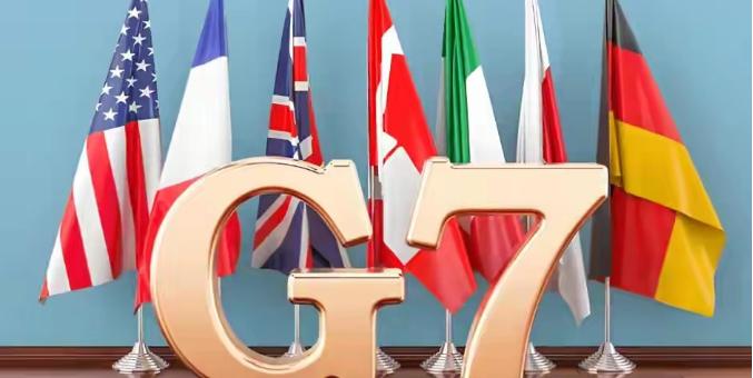 G7峰会拉开大幕，在法国正式开始。原本是一个联合起来抵制中国的会议，可现在坐在一