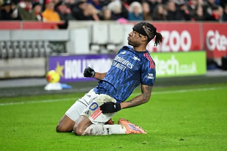 布伦特福德1比1阿森纳93分钟失绝杀！阿森纳1-1痛失好局，4连胜终结，曼城重燃