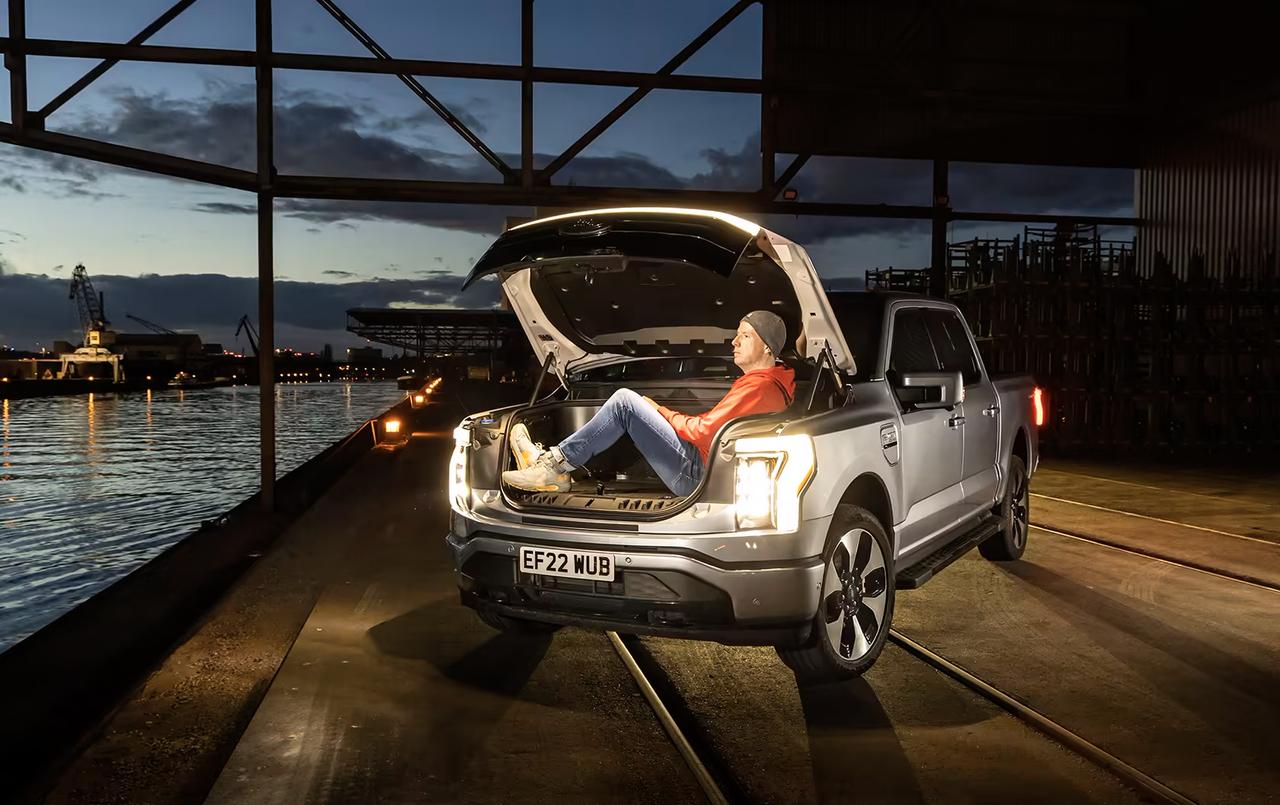 【福特F-150 Lightning 成为福特历史上最失败皮卡？】
福特曾于 2