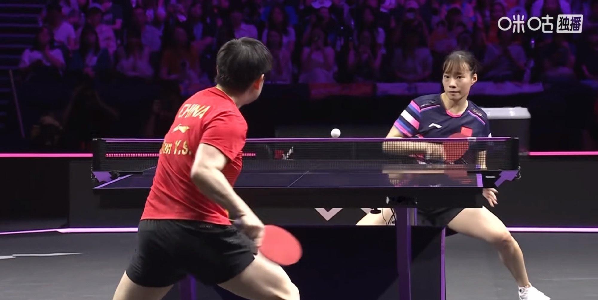 孙颖莎vs石洵瑶孙颖莎在今晚（2月27日）的WTT新加坡大满贯女单1/8决赛中对