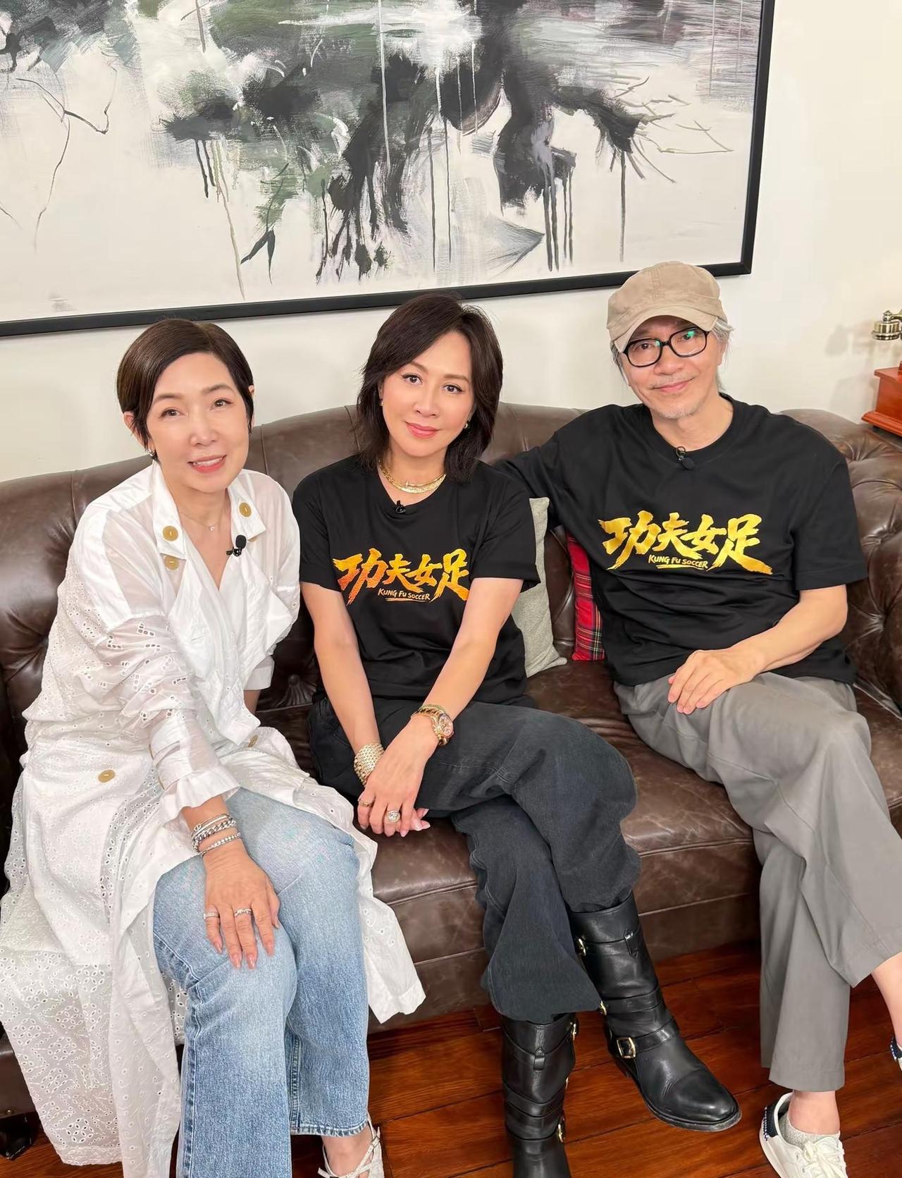 带领刘嘉玲、联合导演林子聪 以及参演演员蔡思贝、张继聪，接受 TVB 节目《一周