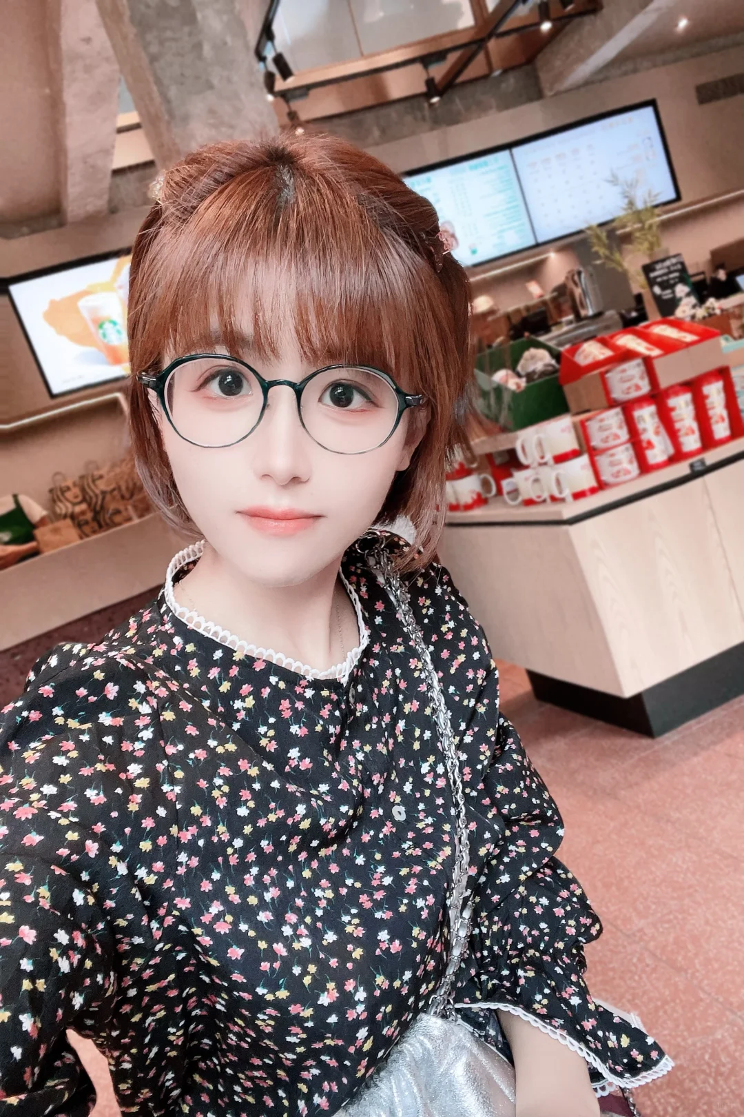 打卡➡️熊猫基地&宽窄巷子狂走两万步～