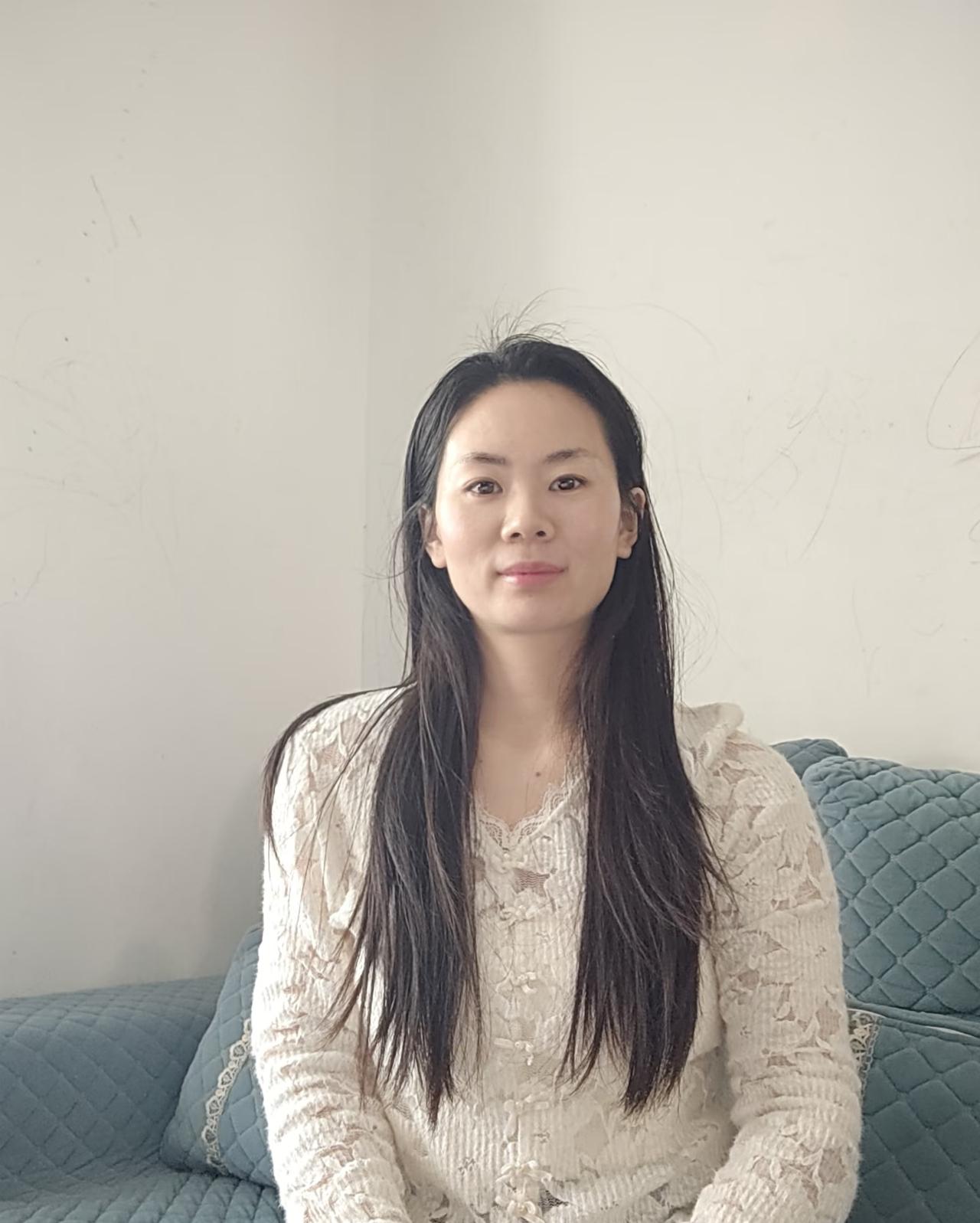同事娶了个河南农村媳妇，大专毕业，在幼儿园上班。车子、房子、彩礼姑娘一分没要，但