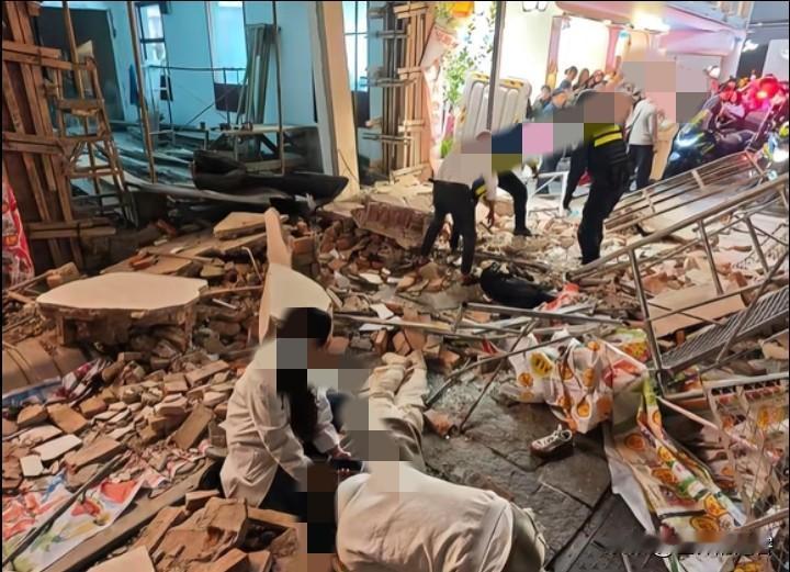 因为“豆腐渣”工程，两个花儿般的女孩被砸身亡！

万圣节那天，湖南网红打卡地非常