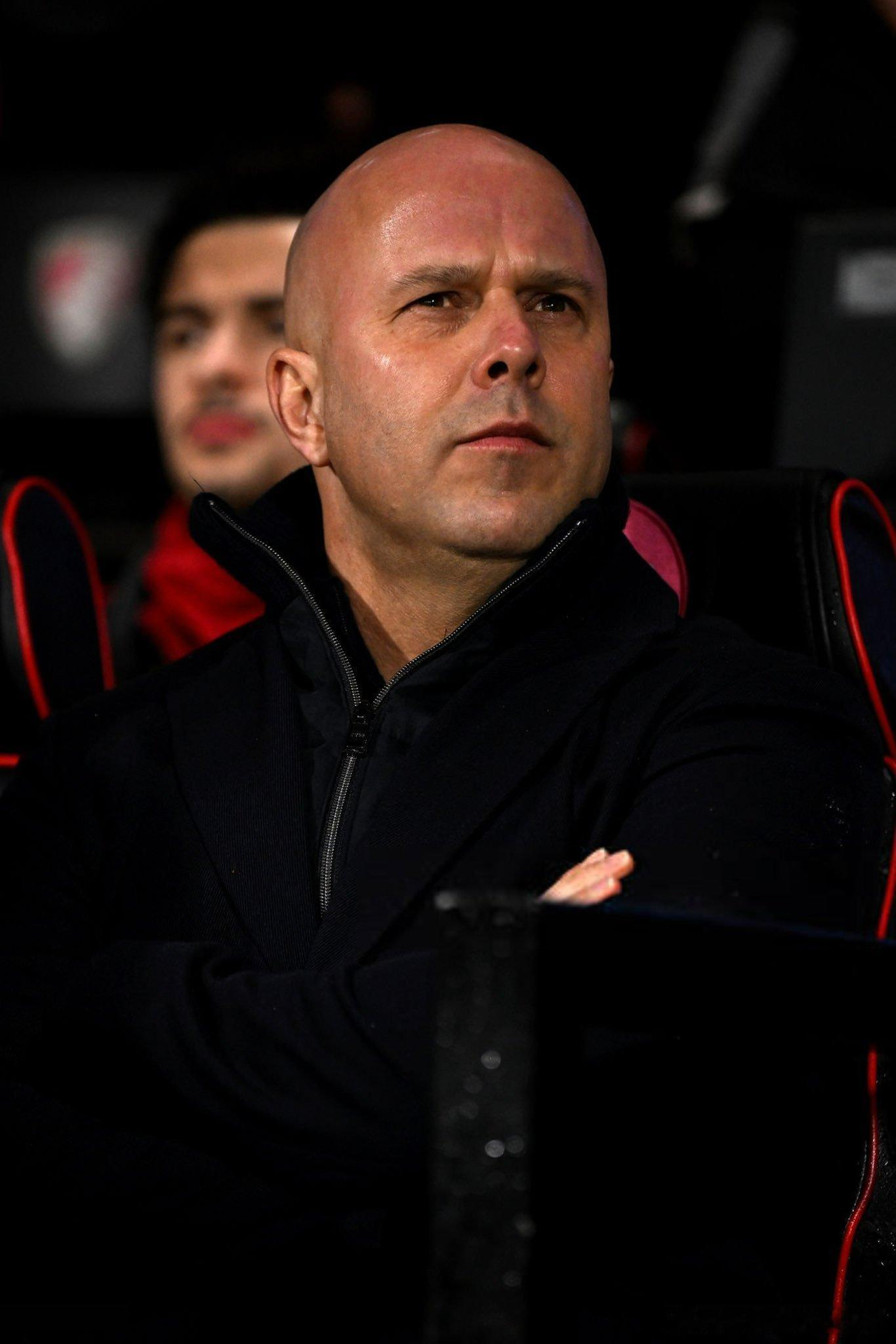 雅各布斯透露利物浦管理层仍支持斯洛特。据我所知，利物浦的计划是在赛季结束后进行全