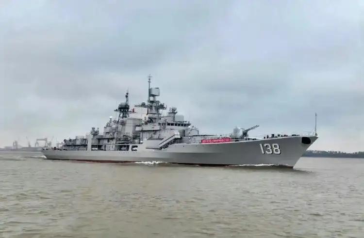 俄罗斯海军看到后怎么想？

近日，咱们购买的俄制956EM型现代级驱逐舰——泰州