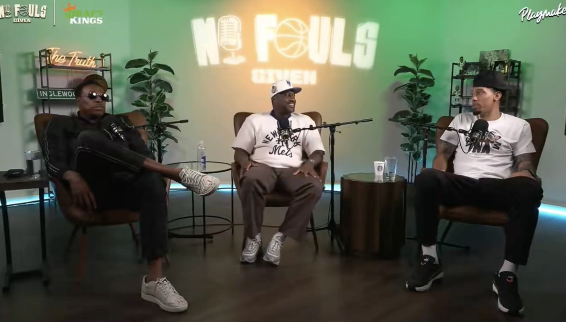 丹尼-格林谈库里全票MVP：感觉真离谱，他那赛季打得太神了