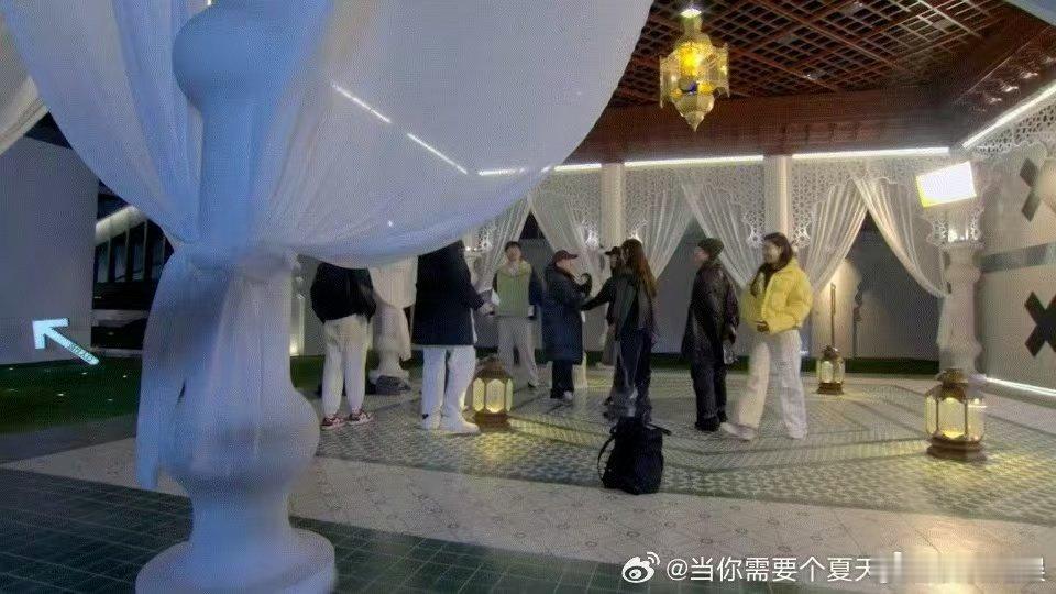#十天是同行相斥吗# 十天这节目真是让人惊掉下巴，数学老师石明鑫和曹奂东还没见面