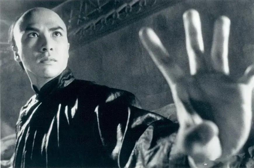 袁和平虽然被誉为天下第一武指，动作指导上面有《精武英雄》、《卧虎藏龙》...