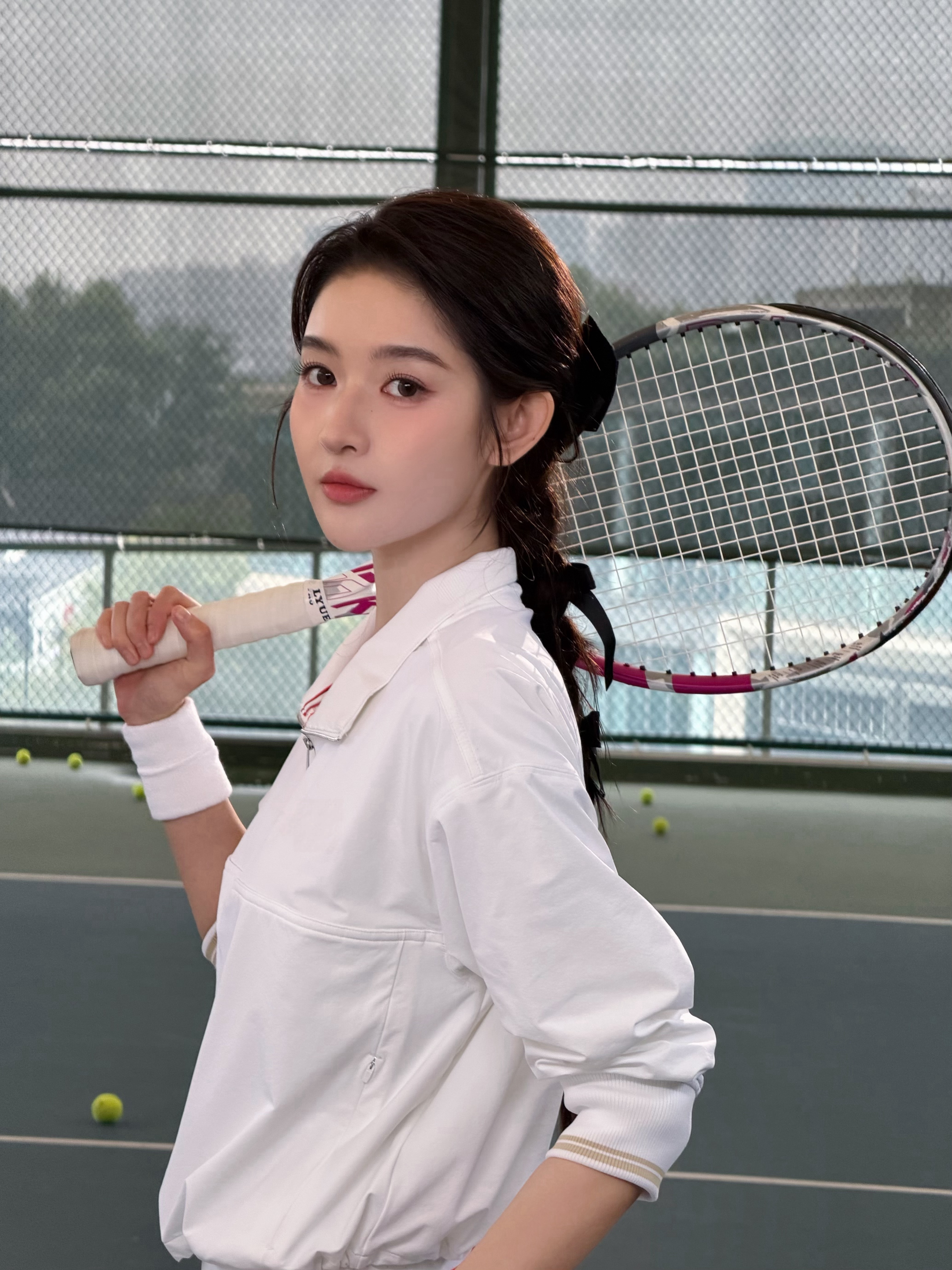 玉雯姐今天是可可爱爱的网球手