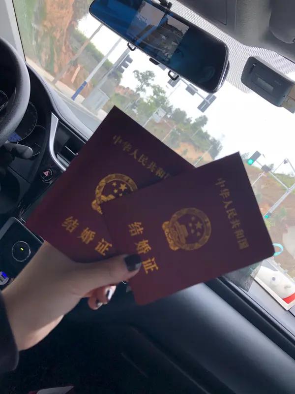 没领证，彩礼就一定能全要回来？我觉得不应该。就拿我身边的例子来说，朋友和对象没领