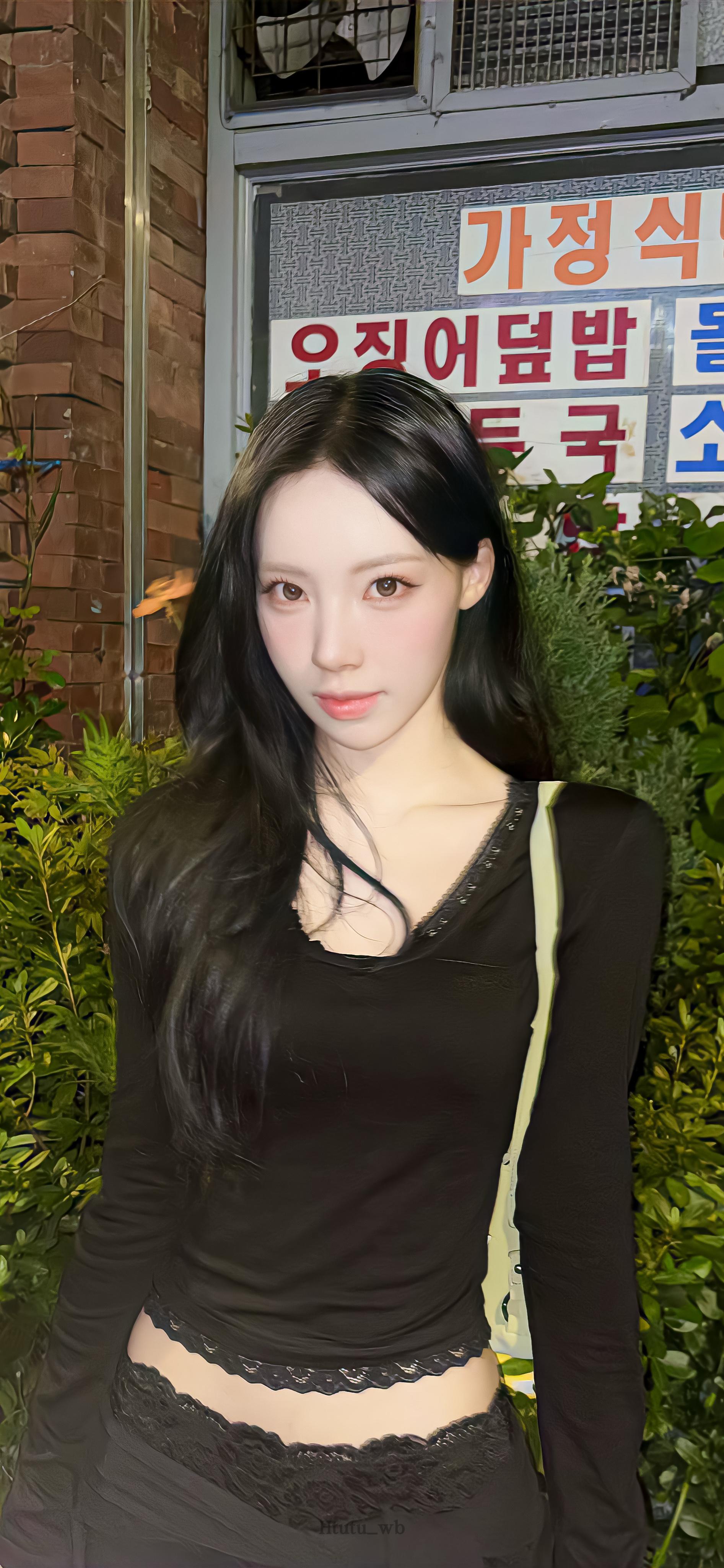 Woni 郑沅乁壁纸来啦～🧁🍡💭 ​​​