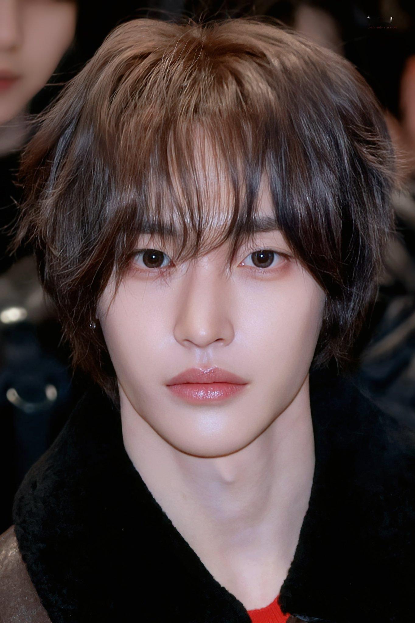 粉丝说像回到了刚出道时的今日份元彬 